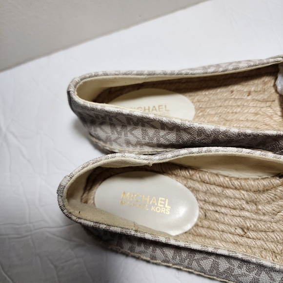 Michael Kors Kendrick Logo Printed Slip-On Espadrilles Women's Size 9M Shoes - Picture 5 of 9